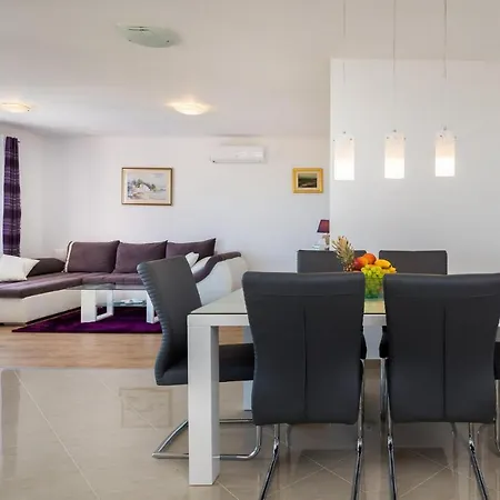 בית נופש Luxury Dvornice *