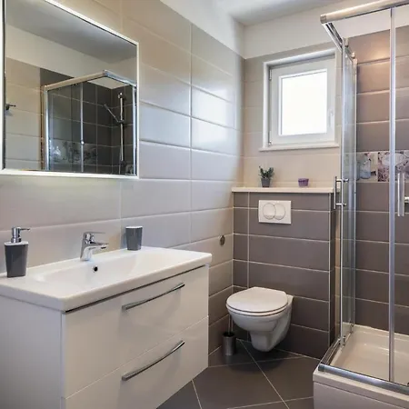Luxury Dvornice Prázdninový dům *
