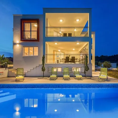 Luxury Dvornice Casa vacanze *